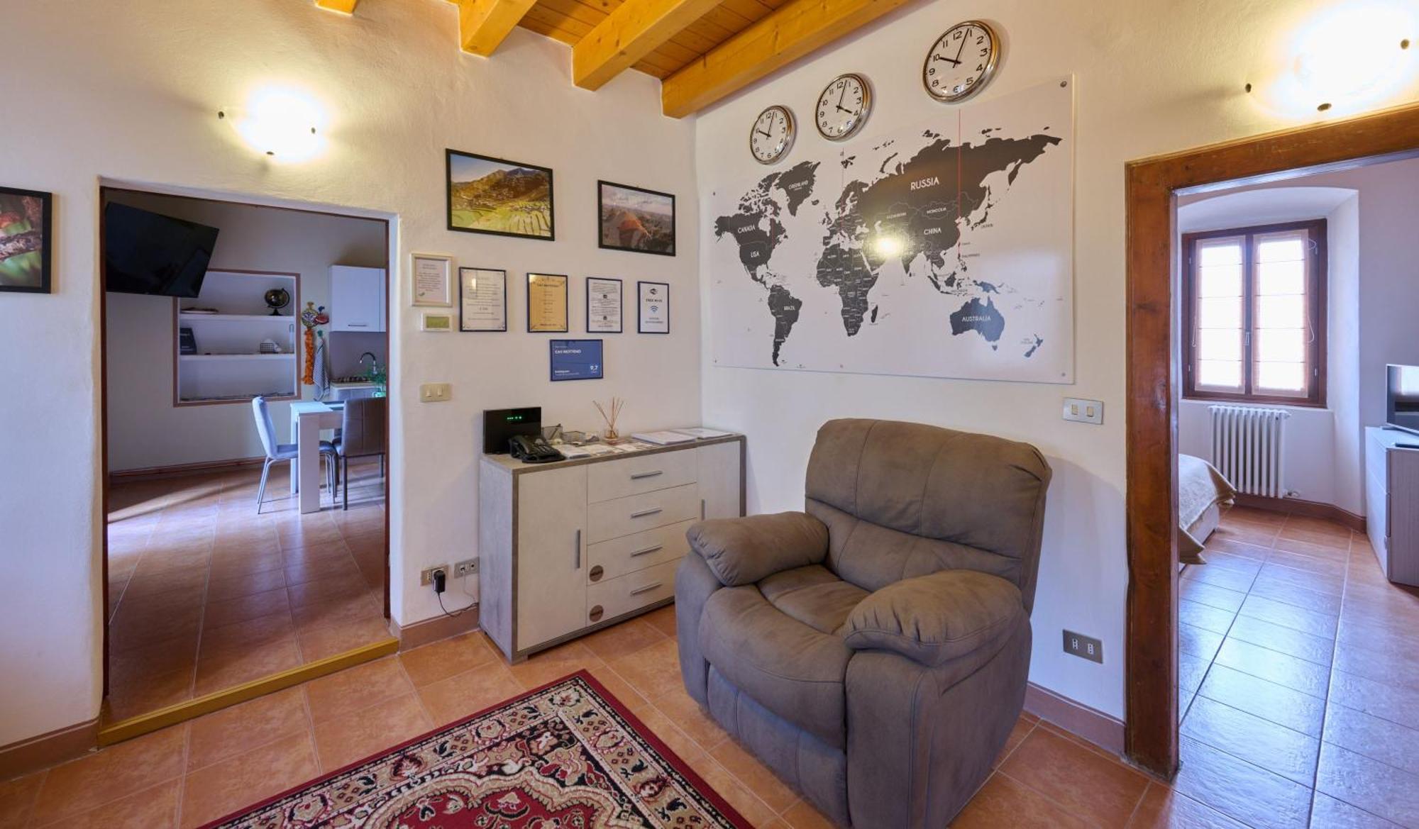 Cav Motteno Mandello del Lario Bagian luar foto